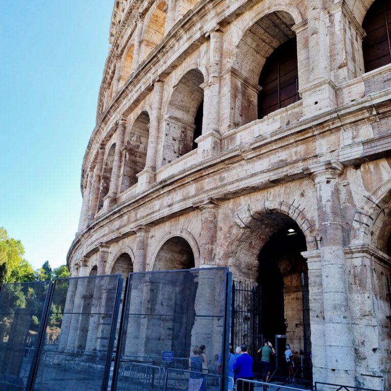 מבנה הקולוסיאום ששימש לקרבות הגלאדיאטורים שרד כבר יותר מ-2000 שנים