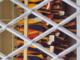 חדר הכביסה של משמר האפיפיור השוויצרי , לידיעת שרה הם מקבלים כביסה גם מבחוץ