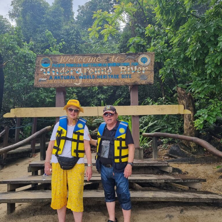 אחד משבעה פלאי עולם, הנהר התת-קרקעי.כאן בכניסה לאתר הנהר (פיליפינים)