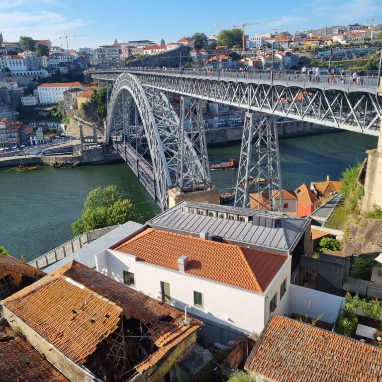 אחד מ 6 הגשרים של פורטו