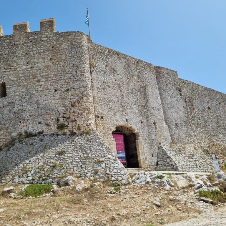 אחת המצודות בחצי האי שעבר אינספור כיבושים
