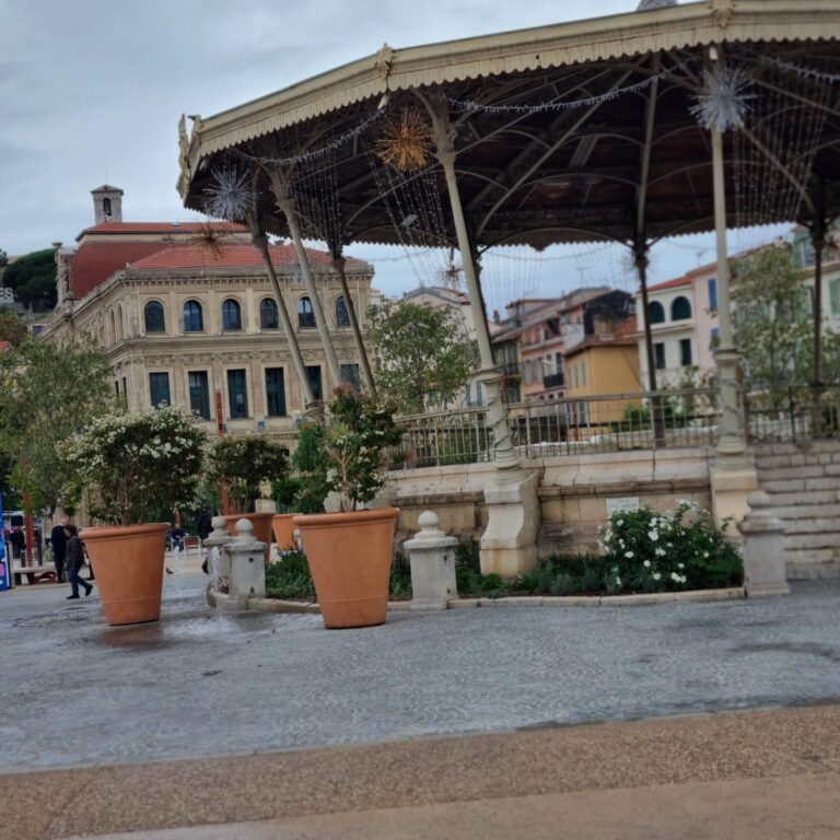 בימת ההופעות ברביירה של קאן