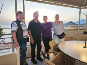 מטיילי הפילופונסוס צביה ורותי, ישראל וג'קסי