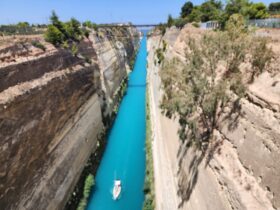 תעלת קורינטוס המדהימה שנחצבה בידי עבדים יהודים אחרי מרד בר כוכבא