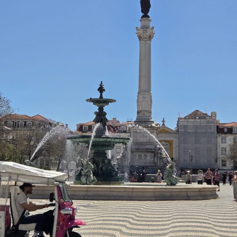 האנדרטה למרקיז ששיקם את ליסבון אחרי רעידת האדמה