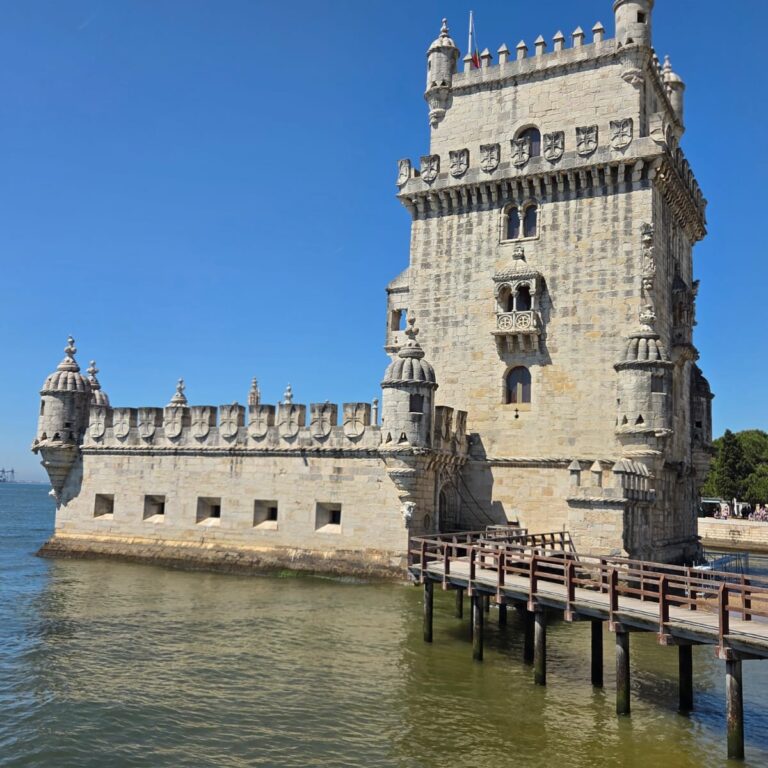 מגדל בלם ששמר על הכניסה לנמל ליסבון